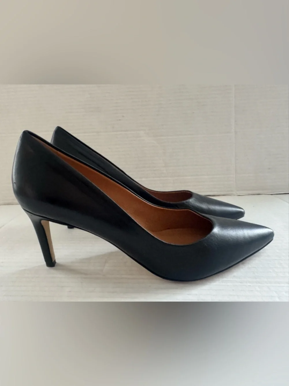 $350 Bruno Magli Black Leather Pointed Toe Pumps Heels Women’s 40.5 US 9.5